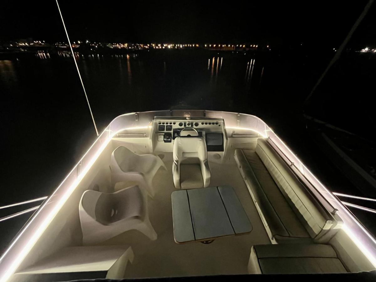 Navi Yacht A Sete, 2 A 8 Couchages, Privatif Sète Exterior foto