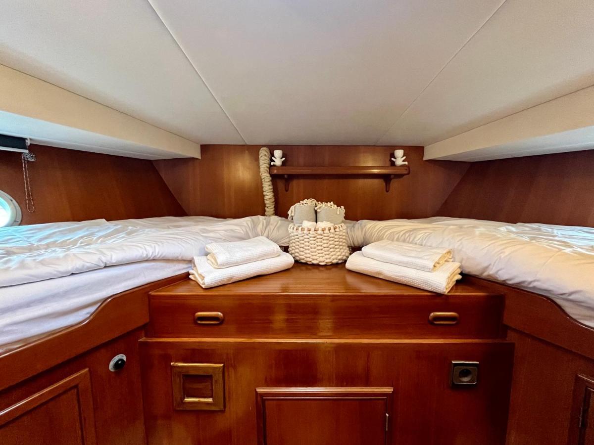 Navi Yacht A Sete, 2 A 8 Couchages, Privatif Sète Exterior foto