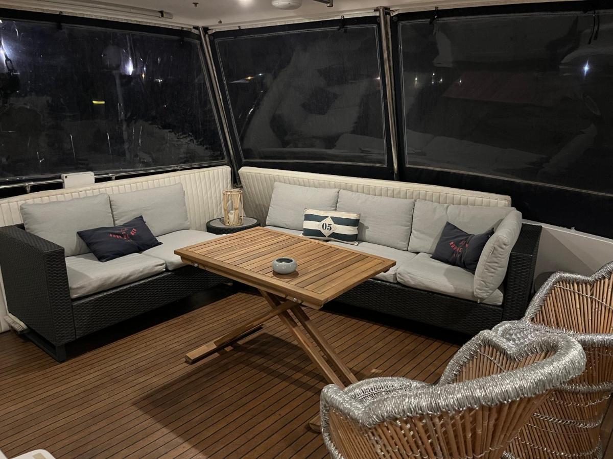 Navi Yacht A Sete, 2 A 8 Couchages, Privatif Sète Exterior foto