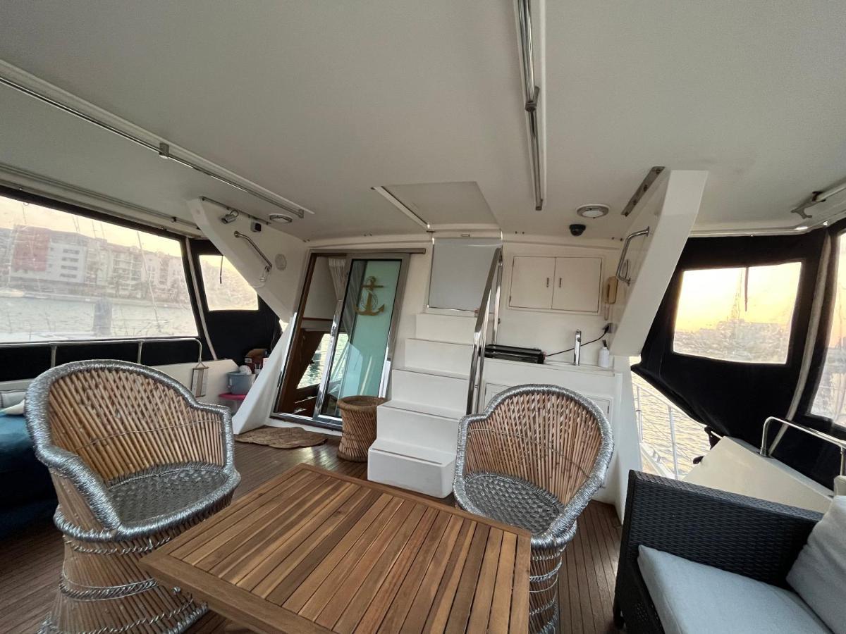 Navi Yacht A Sete, 2 A 8 Couchages, Privatif Sète Exterior foto