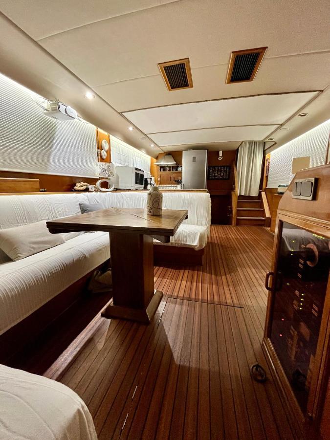 Navi Yacht A Sete, 2 A 8 Couchages, Privatif Sète Exterior foto